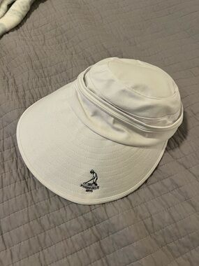 Pinehurst country club women’s cotton visor white Like New